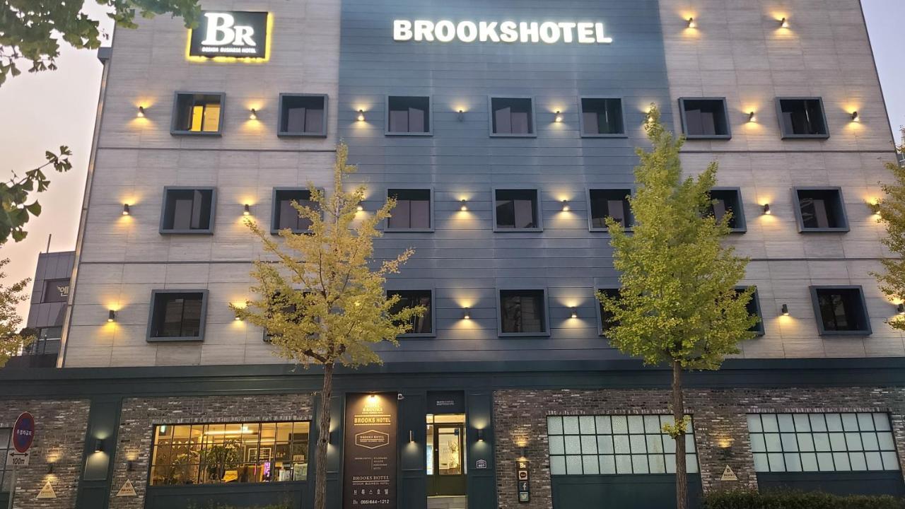 Brooks Hotel 统营市 外观 照片